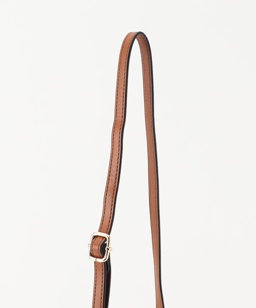 MONO　COMME CA（モノコムサ）の「コンパクト スクエアショルダー（ショルダーバッグ・レディース・ブラック/ベージュ/モカ/テラコッタ・FREE）」の8枚目の写真