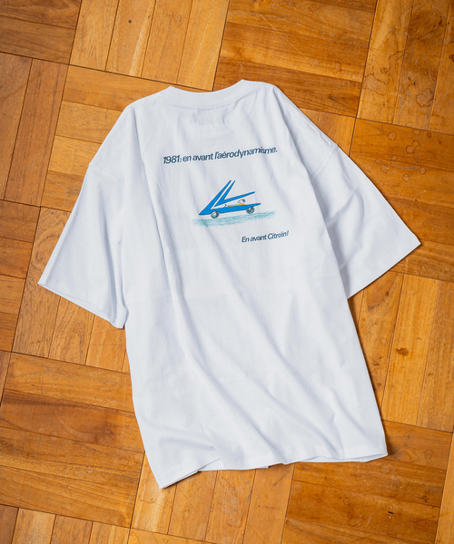 EDIFICE(エディフィス)の「SAVIGNAC (サビニャック) 別注 Citroen プリント Tシャツ(Tシャツ/カットソー・メンズ・ブラック×ブラック/ホワイト×ホワイト/モスグリーン/White/ネイビー・MEDIUM/LARGE/X-LARGE)」の3枚目の写真