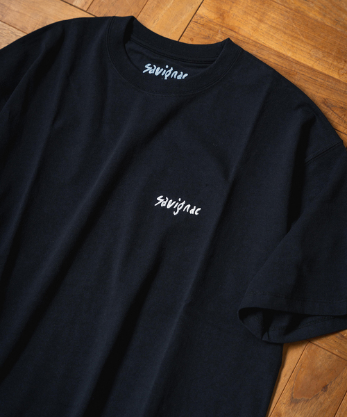 EDIFICE(エディフィス)の「SAVIGNAC (サビニャック) 別注 Citroen プリント Tシャツ(Tシャツ/カットソー・メンズ・ブラック×ブラック/ホワイト×ホワイト/モスグリーン/White/ネイビー・MEDIUM/LARGE/X-LARGE)」の8枚目の写真