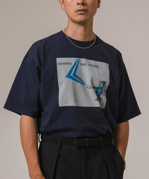 EDIFICE(エディフィス)の「SAVIGNAC (サビニャック) 別注 Citroen プリント Tシャツ(Tシャツ/カットソー・メンズ・ブラック×ブラック/ホワイト×ホワイト/モスグリーン/White/ネイビー・MEDIUM/LARGE/X-LARGE)」の16枚目の写真
