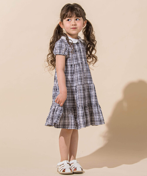 BeBe（ベベ）の「【お揃い】チェックレースプリント丸襟ティアードワンピース(90~150cm)（シャツワンピース・キッズ・ブラック系その他・120cm/140cm/100cm/90cm/150cm/130cm/110cm）」の14枚目の写真
