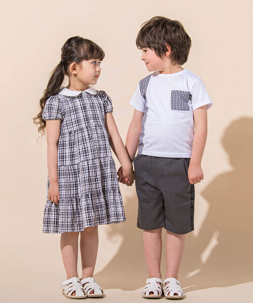 BeBe（ベベ）の「【お揃い】チェックレースプリント丸襟ティアードワンピース(90~150cm)（シャツワンピース・キッズ・ブラック系その他・120cm/140cm/100cm/90cm/150cm/130cm/110cm）」の12枚目の写真