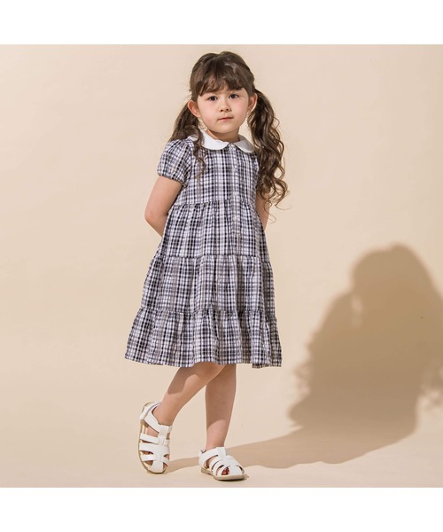 BeBe（ベベ）の「【お揃い】チェックレースプリント丸襟ティアードワンピース(90~150cm)（シャツワンピース・キッズ・ブラック系その他・120cm/140cm/100cm/90cm/150cm/130cm/110cm）」の16枚目の写真