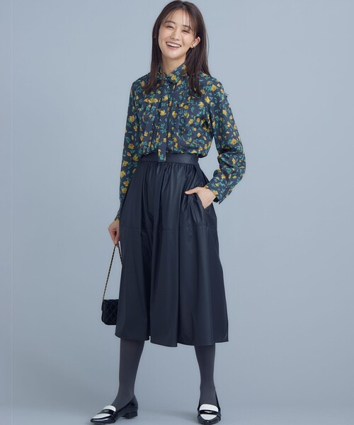 組曲（クミキョク）の「カッティングローズプリント フリルブラウス（シャツ/ブラウス・レディース・イエロー系5/ピンク系5・3/2）」の9枚目の写真