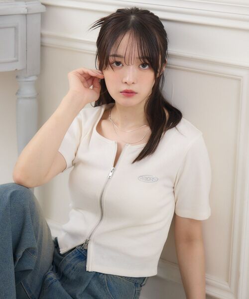 ems excite（エムズエキサイト）の「ノーカラーWZIPCT（Tシャツ/カットソー・レディース・チャコールグレー/ナチュラル/ブラウン・FREE）」の4枚目の写真