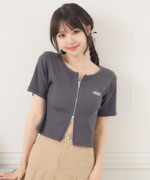 ems excite（エムズエキサイト）の「ノーカラーWZIPCT（Tシャツ/カットソー・レディース・チャコールグレー/ナチュラル/ブラウン・FREE）」の18枚目の写真