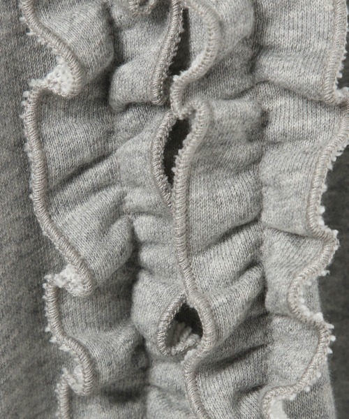 Heather（ヘザー）の「フリルスリーブ裏毛スウェット　152995（スウェット・レディース・グレー/チャコールグレー/オートミール・FREE）」の5枚目の写真