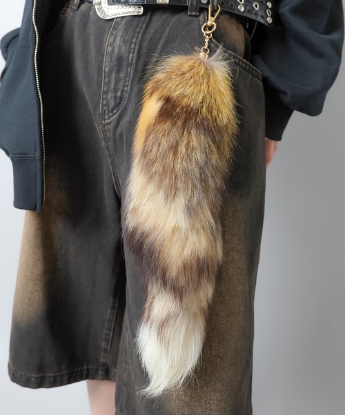 SPINNS（スピンズ）の「ふわふわしっぽでガーリー盛り♪どのバッグにも