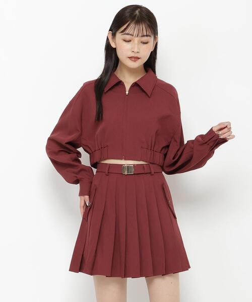 REDYAZEL（レディアゼル）の「【セットアップ可能】ベルト付きプリーツショートスカート（スカート・レディース・グレー/ボルドー/グリーン・SMALL/MEDIUM）」の7枚目の写真