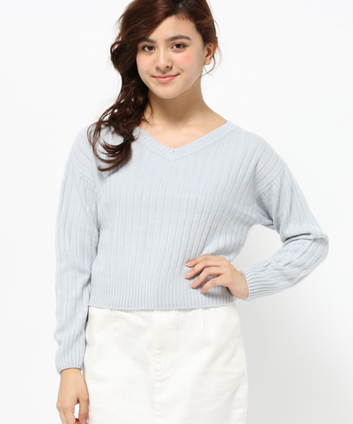 one after another NICE CLAUP（ワンアフターアナザーナイスクラップ）の「【mer1月号掲載 ナイスクラップ】ワイドリブＶネックニット（ニット/セーター・レディース・アイボリー/サックスブルー/カーキ/ネイビー・FREE）」の12枚目の写真