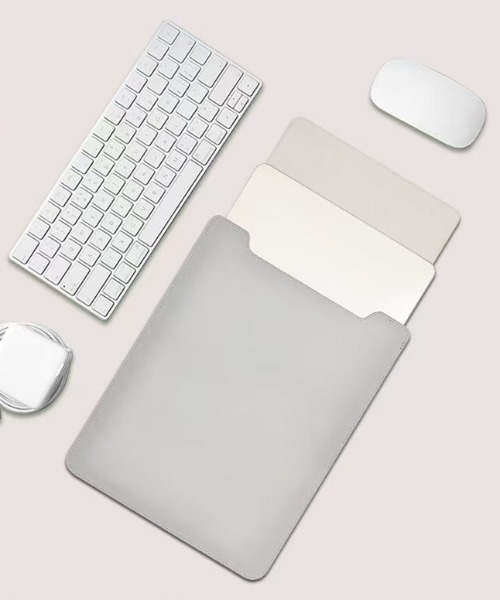 CALIFORNIA OUTFITTERS(カリフォルニア アウトフィッターズ)の「3-9B19 PUレザー スリムデザイン PCケース(PC・タブレットケース・メンズ・ブラック/ホワイト/キャメル・13号/15号)」の2枚目の写真