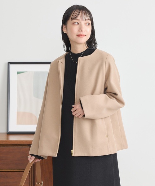 earth music&ecology(アースミュージックアンドエコロジー)の「2Wayフードショートコート(ダッフルコート・レディース・ベージュ/ブラック/アイボリー・L/M)」の9枚目の写真