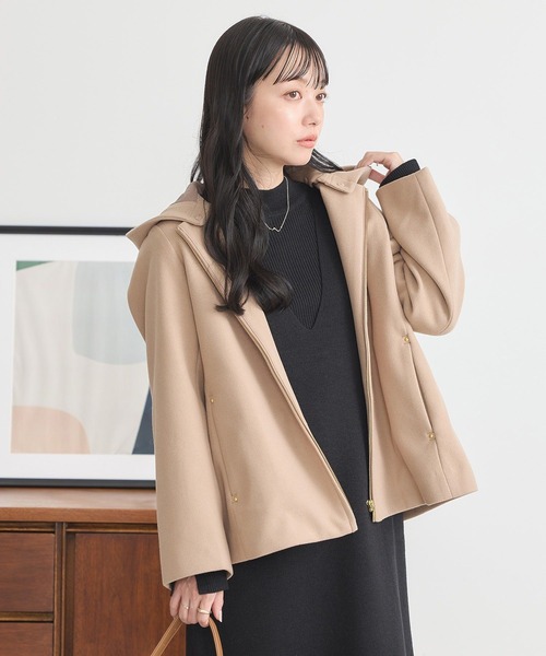 earth music&ecology(アースミュージックアンドエコロジー)の「2Wayフードショートコート(ダッフルコート・レディース・ベージュ/ブラック/アイボリー・L/M)」の5枚目の写真