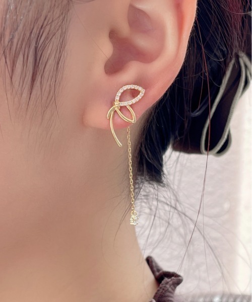 ciite'(シーテ)の「フラワーチェーン ドロップバックキャッチ ピアス (両耳用)(ピアス(両耳用)・レディース・シルバー/ゴールド・FREE)」の4枚目の写真