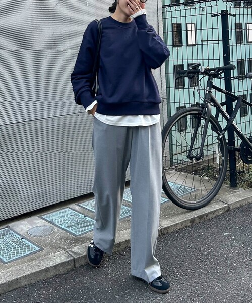fredy emue(フレディエミュ)の「FR刺繍裏毛スウェット(スウェット・レディース・オフホワイト/チャコールグレー/ライトグレー/ネイビー・38)」の18枚目の写真