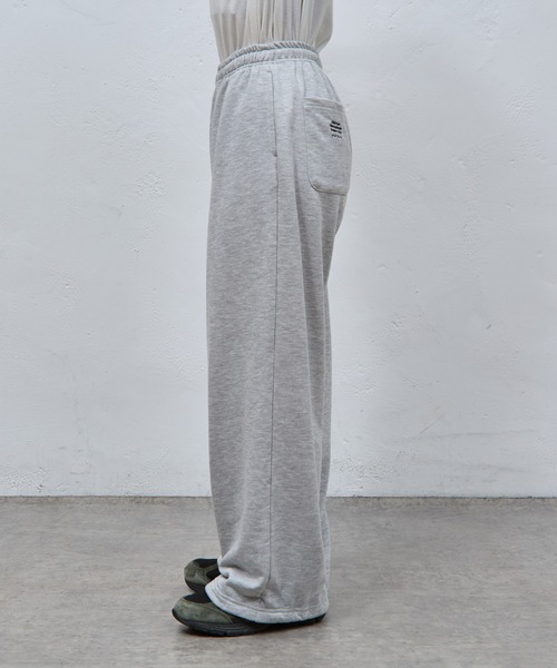 COLONY 2139（コロニートゥーワンスリーナイン）の「ポケット刺繍