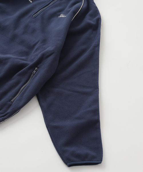 UMBRO（アンブロ）の「【GRAND COLLECTION × UMBRO】MICRO FLEECE QUARTER ZIP（スウェット・メンズ・ブラック/ネイビー・MEDIUM/LARGE）」の7枚目の写真