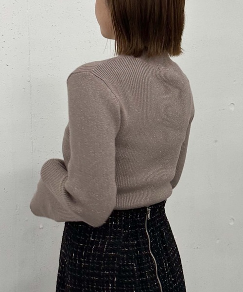 archives（アルシーヴ）の「ラメリブフレアスリーブニット（ニット/セーター・レディース・グレー/アイボリー/ブラック/ピンクベージュ・MEDIUM）」の7枚目の写真