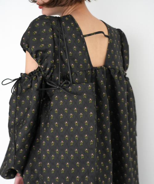 SLOBE citron.(スローブシトロン)の「《WEB限定》SLOBE citron.フラワージャガードトートバッグ(トートバッグ・レディース・ブラック・FREE)」の4枚目の写真