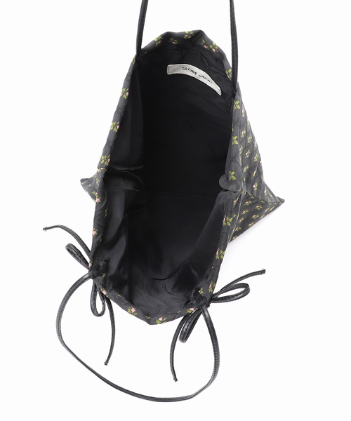 SLOBE citron.(スローブシトロン)の「《WEB限定》SLOBE citron.フラワージャガードトートバッグ(トートバッグ・レディース・ブラック・FREE)」の9枚目の写真
