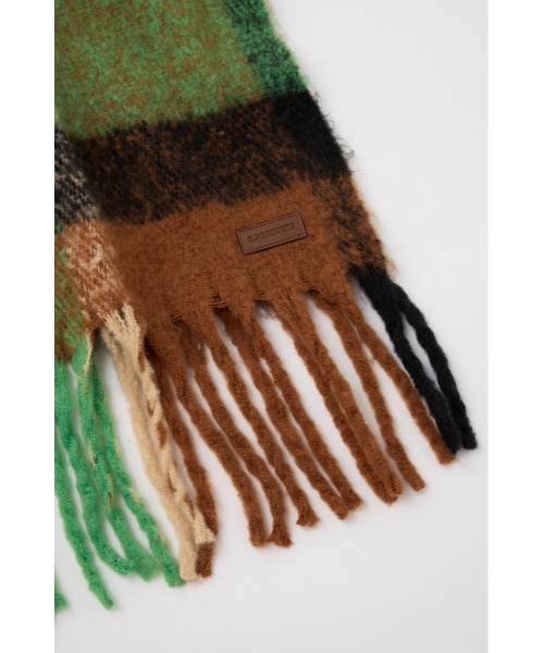 SLY（スライ）の「SHAGGY CHECK MUFFLER シャギー チェック マフラー（マフラー・レディース・グリーン系その他2/イエロー系その他/オレンジ系その他・FREE）」の6枚目の写真