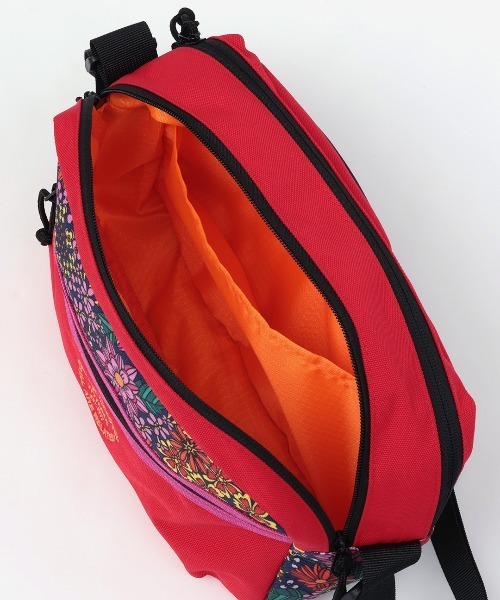 チチカカ(チチカカ)の「セパレートショルダーバッグ(トートバッグ・レディース・レッド/ダークグリーン/ブラック・FREE)」の10枚目の写真