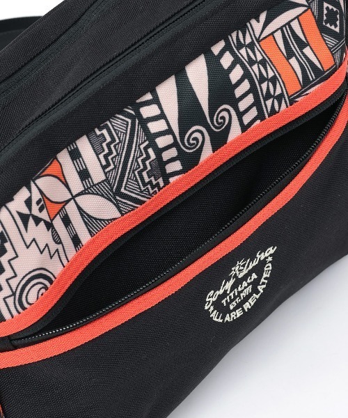 チチカカ(チチカカ)の「セパレートショルダーバッグ(トートバッグ・レディース・レッド/ダークグリーン/ブラック・FREE)」の14枚目の写真