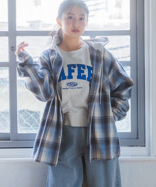repipi armario（レピピ アルマリオ）の「チェックフードシャツ