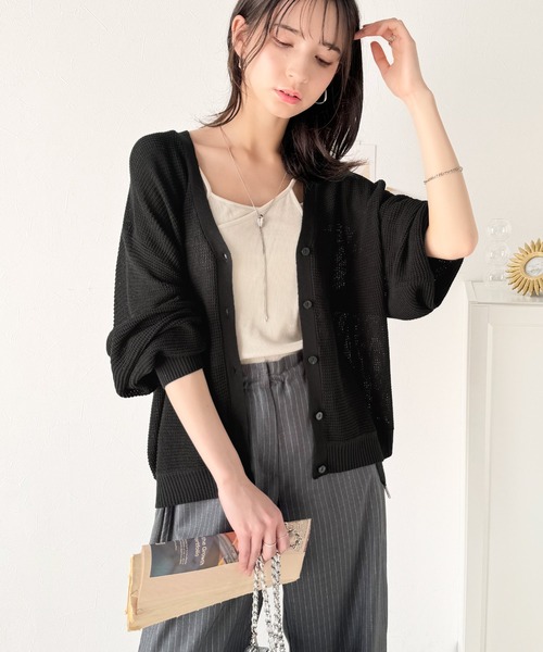 classicalelf（クラシカルエルフ）の「リラクシーで上品。ワッフルニットVネックカーディガン（ドルマンスリーブ）（カーディガン/ボレロ・レディース・ブルー/アイボリー/ブラック・LARGE/MEDIUM/SMALL/X-LARGE）」の20枚目の写真