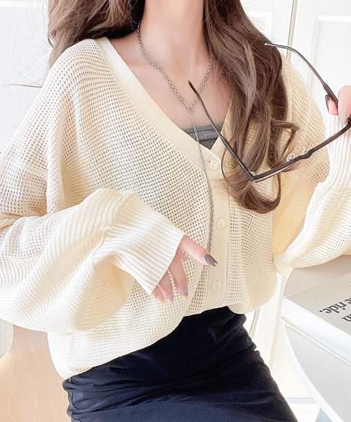 classicalelf（クラシカルエルフ）の「リラクシーで上品。ワッフルニットVネックカーディガン（ドルマンスリーブ）（カーディガン/ボレロ・レディース・ブルー/アイボリー/ブラック・LARGE/MEDIUM/SMALL/X-LARGE）」の16枚目の写真