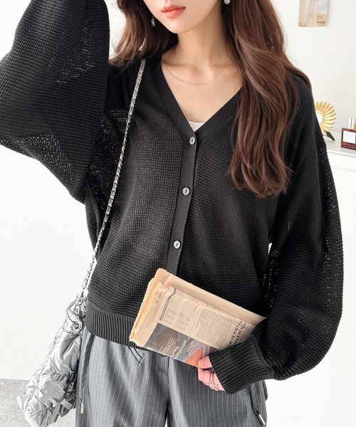 classicalelf（クラシカルエルフ）の「リラクシーで上品。ワッフルニットVネックカーディガン（ドルマンスリーブ）（カーディガン/ボレロ・レディース・ブルー/アイボリー/ブラック・LARGE/MEDIUM/SMALL/X-LARGE）」の5枚目の写真