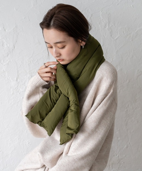 VitaFelice（ヴィータフェリーチェ）の「ボリュームナイロンマフラー（マフラー・レディース・ベージュ/カーキ/ブラック・FREE）」の6枚目の写真