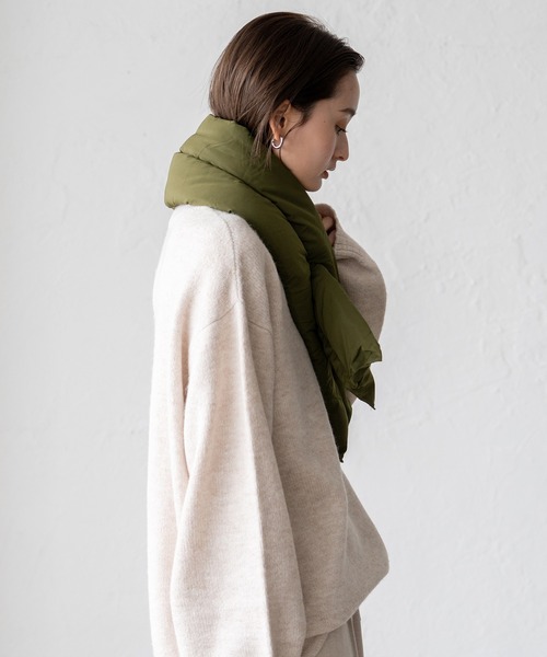 VitaFelice（ヴィータフェリーチェ）の「ボリュームナイロンマフラー（マフラー・レディース・ベージュ/カーキ/ブラック・FREE）」の9枚目の写真