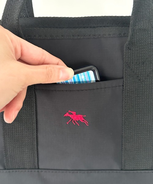 POLOCHAMPS(ポロチャンプス)の「POLOCHAMPS(ポロチャンプス)/2WAY 軽量 ワンポイント刺繍 ショルダーバッグ 手提げ ミニトートバッグ(トートバッグ・レディース・ネイビー/ベージュ/ブラック/アイボリー・FREE)」の11枚目の写真