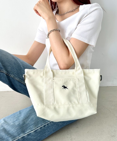 POLOCHAMPS(ポロチャンプス)の「POLOCHAMPS(ポロチャンプス)/2WAY 軽量 ワンポイント刺繍 ショルダーバッグ 手提げ ミニトートバッグ(トートバッグ・レディース・ネイビー/ベージュ/ブラック/アイボリー・FREE)」の20枚目の写真
