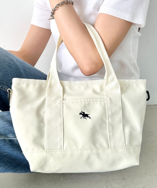 POLOCHAMPS(ポロチャンプス)の「POLOCHAMPS(ポロチャンプス)/2WAY 軽量 ワンポイント刺繍 ショルダーバッグ 手提げ ミニトートバッグ(トートバッグ・レディース・ネイビー/ベージュ/ブラック/アイボリー・FREE)」の18枚目の写真