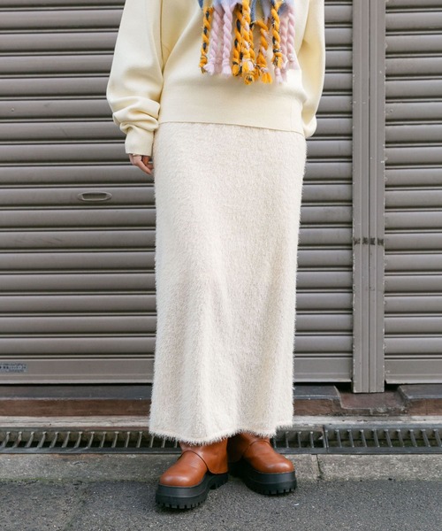 KBF（ケイビーエフ）の「ラメフェザースカート（スカート・レディース・アイボリー/ブラック/ブルー・ONE）」の10枚目の写真