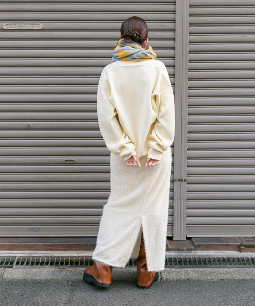 KBF（ケイビーエフ）の「ラメフェザースカート（スカート・レディース・アイボリー/ブラック/ブルー・ONE）」の14枚目の写真