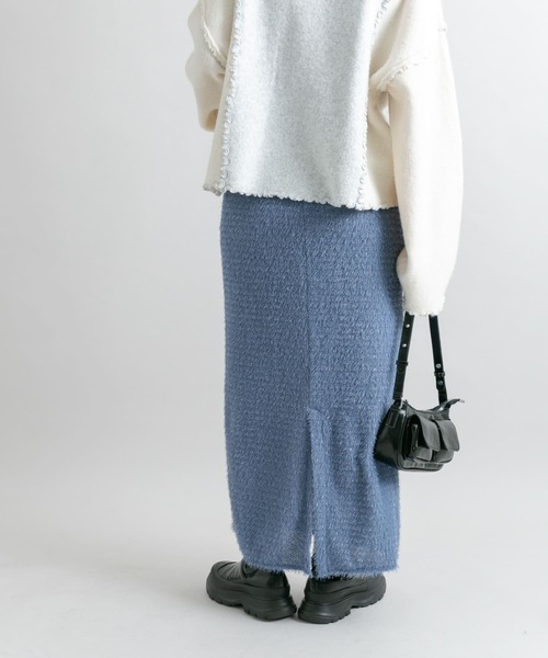 KBF（ケイビーエフ）の「ラメフェザースカート（スカート・レディース・アイボリー/ブラック/ブルー・ONE）」の17枚目の写真