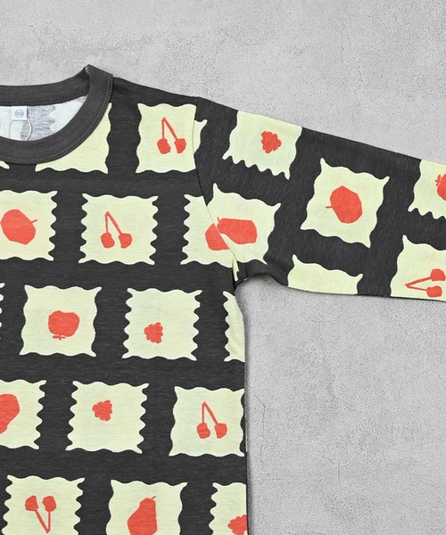 MARKEY'S（マーキーズ）の「ソウガラ長袖Tシャツ（Tシャツ/カットソー・キッズ・ベージュ/ブラック/ネイビー/グリーン/アイボリー/ライトブルー/ピンク/イエロー/チャコール/グレー・70/80/90/95/100/110/120/130/140/150）」の11枚目の写真