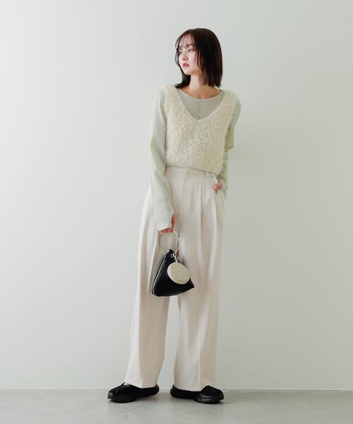 SENSE OF PLACE by URBAN RESEARCH（センスオブプレイスバイアーバンリサーチ）の「クロップドフェザーヤーンニットベスト（ベスト・レディース・グレー/ブラック/アイボリー・ONE）」の9枚目の写真