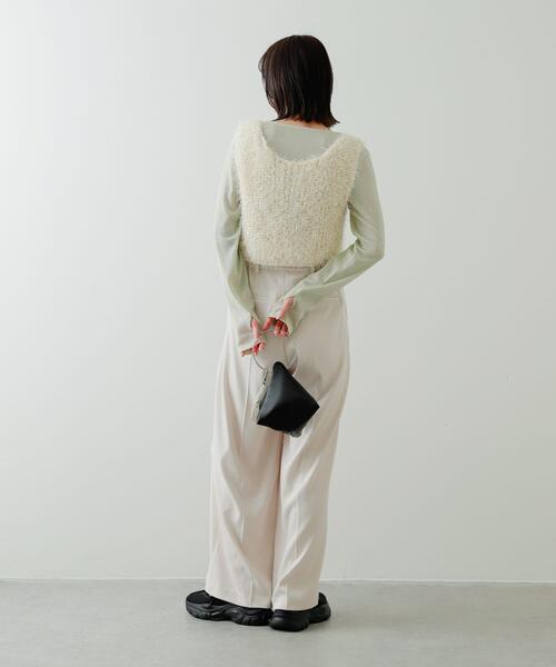 SENSE OF PLACE by URBAN RESEARCH（センスオブプレイスバイアーバンリサーチ）の「クロップドフェザーヤーンニットベスト（ベスト・レディース・グレー/ブラック/アイボリー・ONE）」の10枚目の写真