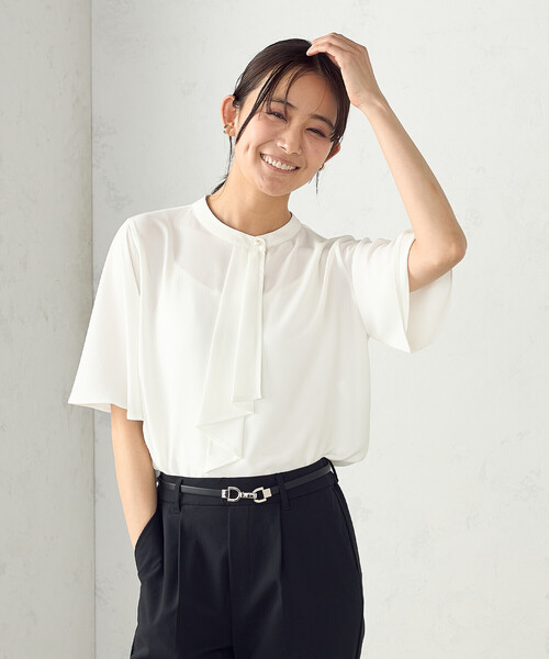 COMME CA ISM（コムサイズム）の「ボウタイ風 半袖ブラウス（シャツ/ブラウス・レディース・グレー/ネイビー/ホワイト・MEDIUM/LARGE）」の16枚目の写真