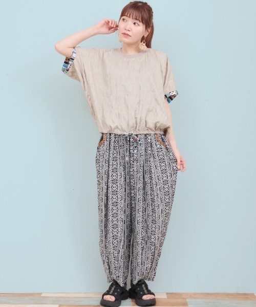 チチカカ（チチカカ）の「楊柳裾ドロストブラウス（シャツ/ブラウス・レディース・ブルー/ベージュ/マスタード・FREE）」の4枚目の写真