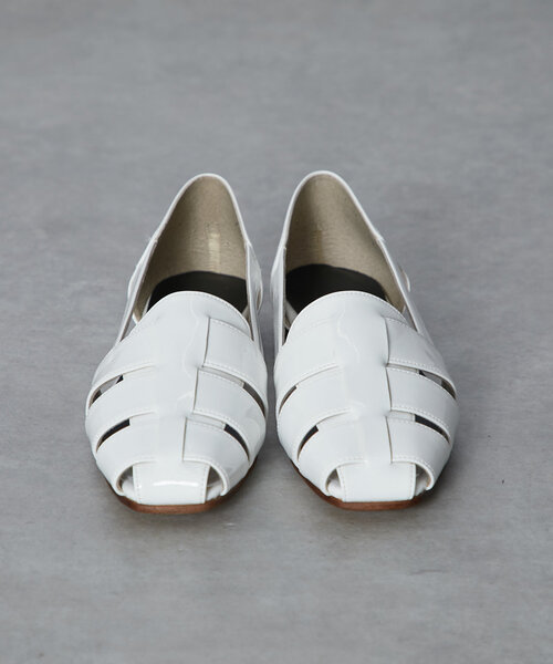 un dix cors(アンディコール)の「libero/エナメルグルカサンダル(サンダル・レディース・ホワイト/ブラック・S/M/L)」の7枚目の写真