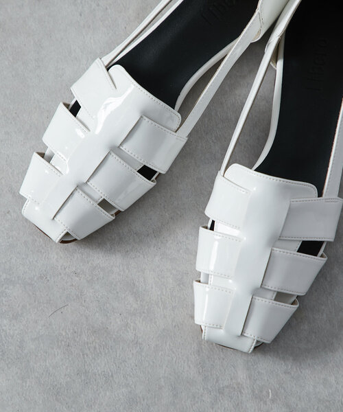 un dix cors(アンディコール)の「libero/エナメルグルカサンダル(サンダル・レディース・ホワイト/ブラック・S/M/L)」の9枚目の写真