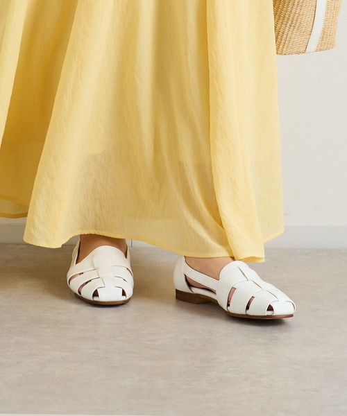 un dix cors(アンディコール)の「libero/エナメルグルカサンダル(サンダル・レディース・ホワイト/ブラック・S/M/L)」の2枚目の写真