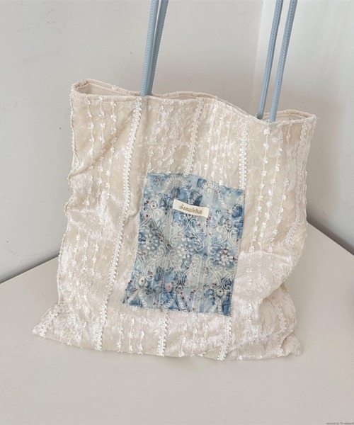 VIBGYOR(ヴィブジョー)の「Liaa/ベロア レース 刺繍 トートバッグ A18553(トートバッグ・レディース・その他4/その他1/その他2/その他3/その他8/その他10/その他6/その他7/その他9・FREE)」の13枚目の写真