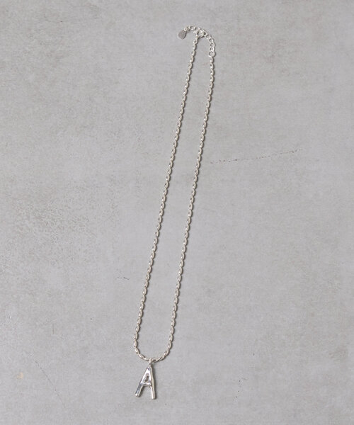 BEARDSLEY（ビアズリー）の「イニシャルネックレス(A)（ネックレス・レディース・シルバー・FREE）」の2枚目の写真