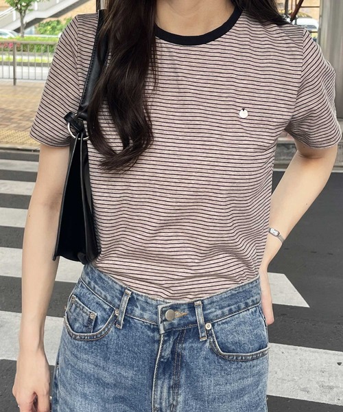 nelliy.（ネルリー）の「プレート付ボーダー配色リンガーＴシャツ（Tシャツ/カットソー・レディース・ネイビー/ベージュ/ブラック・LARGE/MEDIUM）」の11枚目の写真